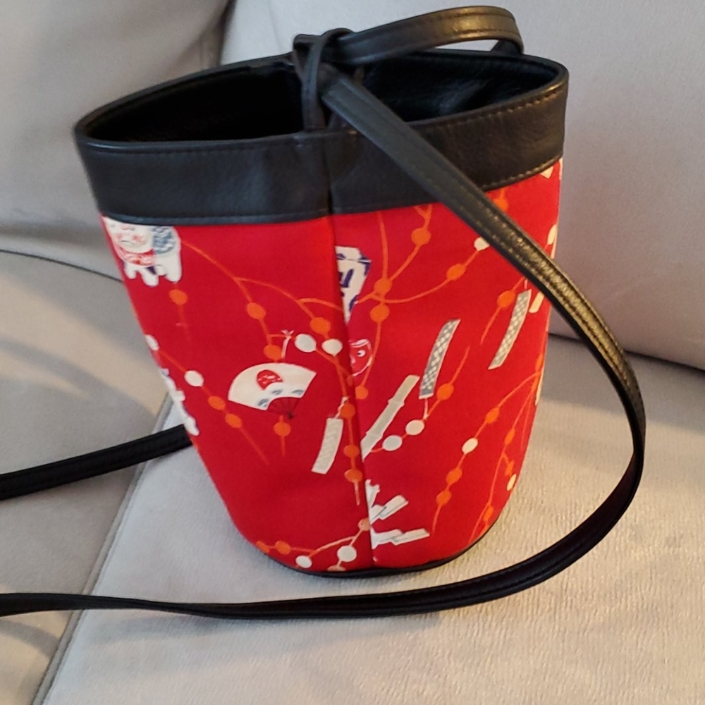 Purse - Picture 2 of 4